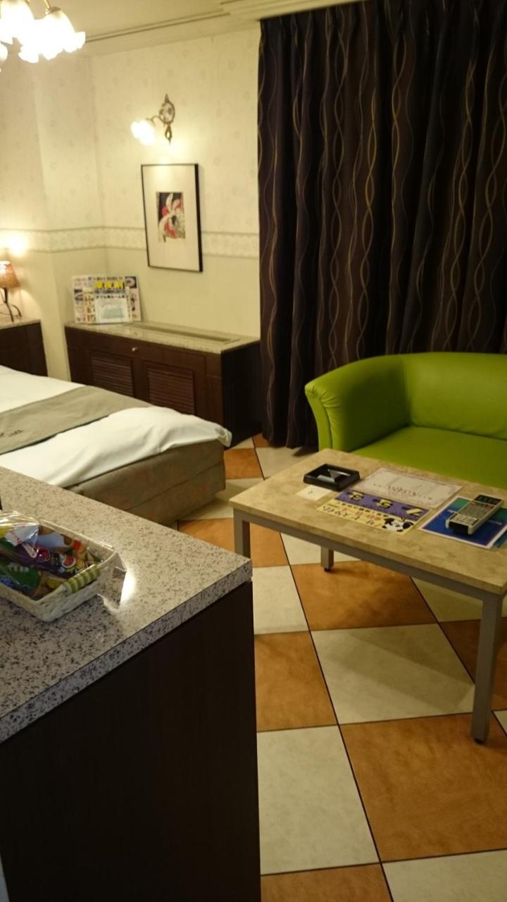 Hotel Itan Екстериор снимка